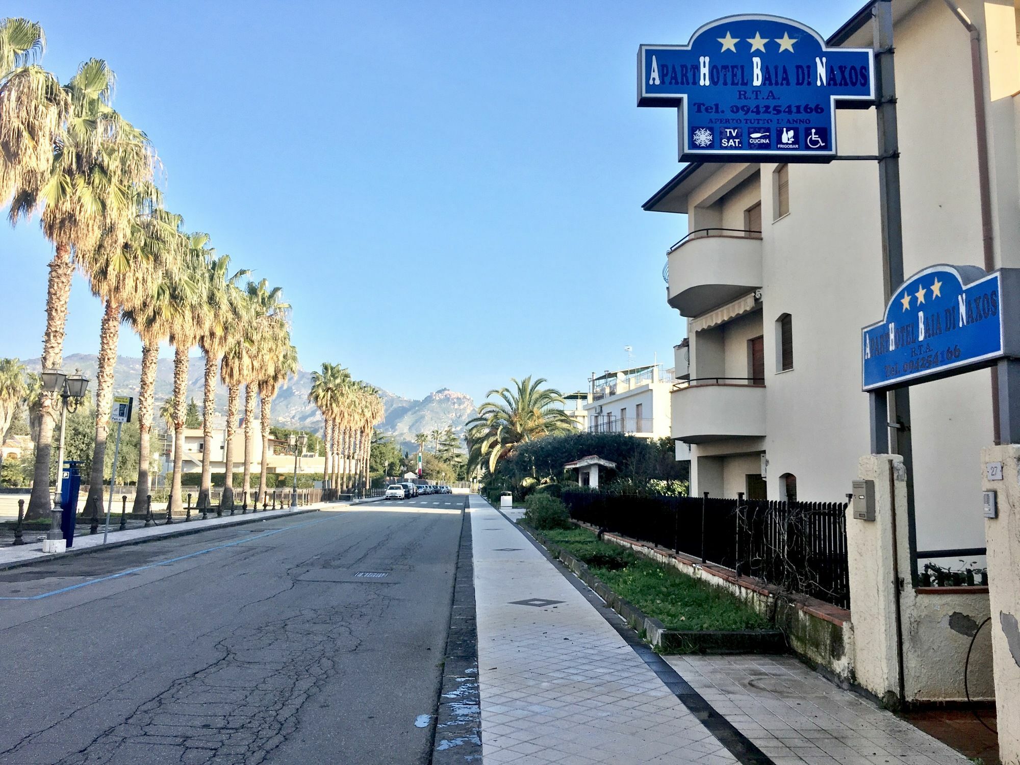 Aparthotel Baia Di Naxos 3*